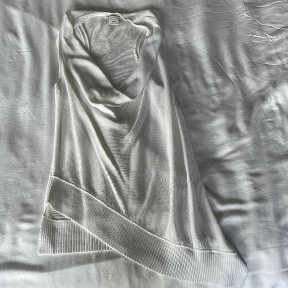 Club Monaco XS sweater tank, never worn - Picture 1 of 5